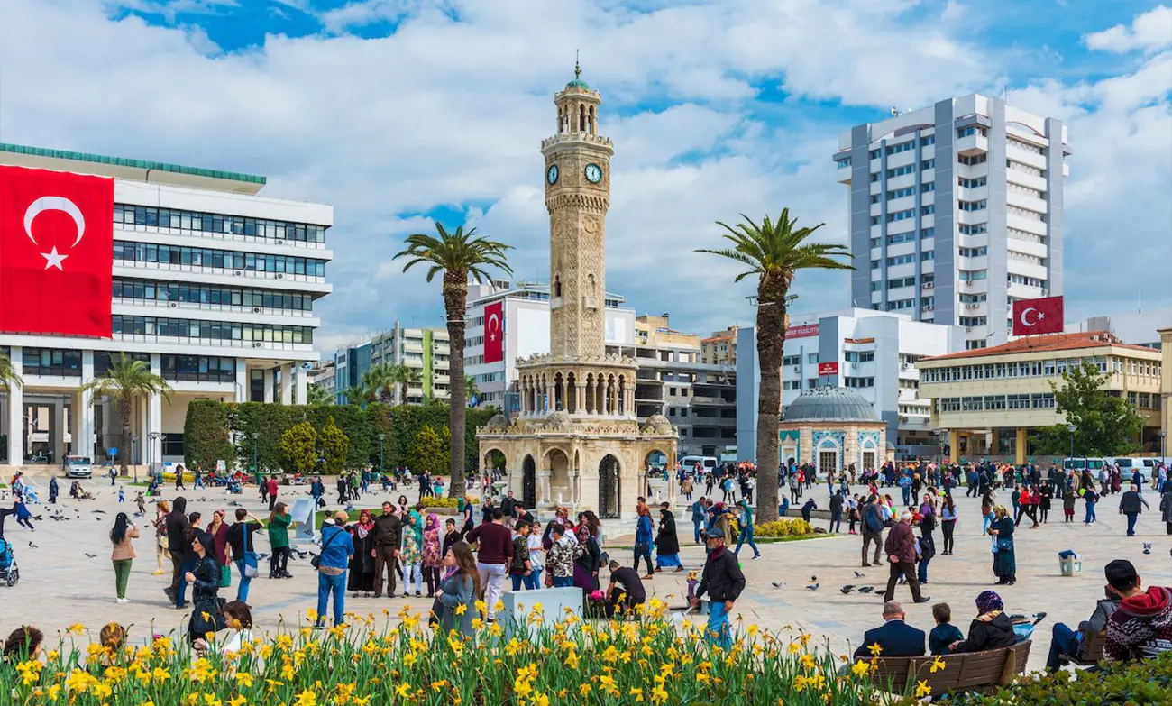 Where is the best place to live in Izmir?