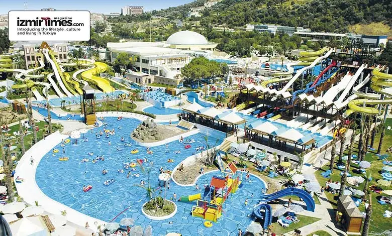 Izmir Water Park entertainment